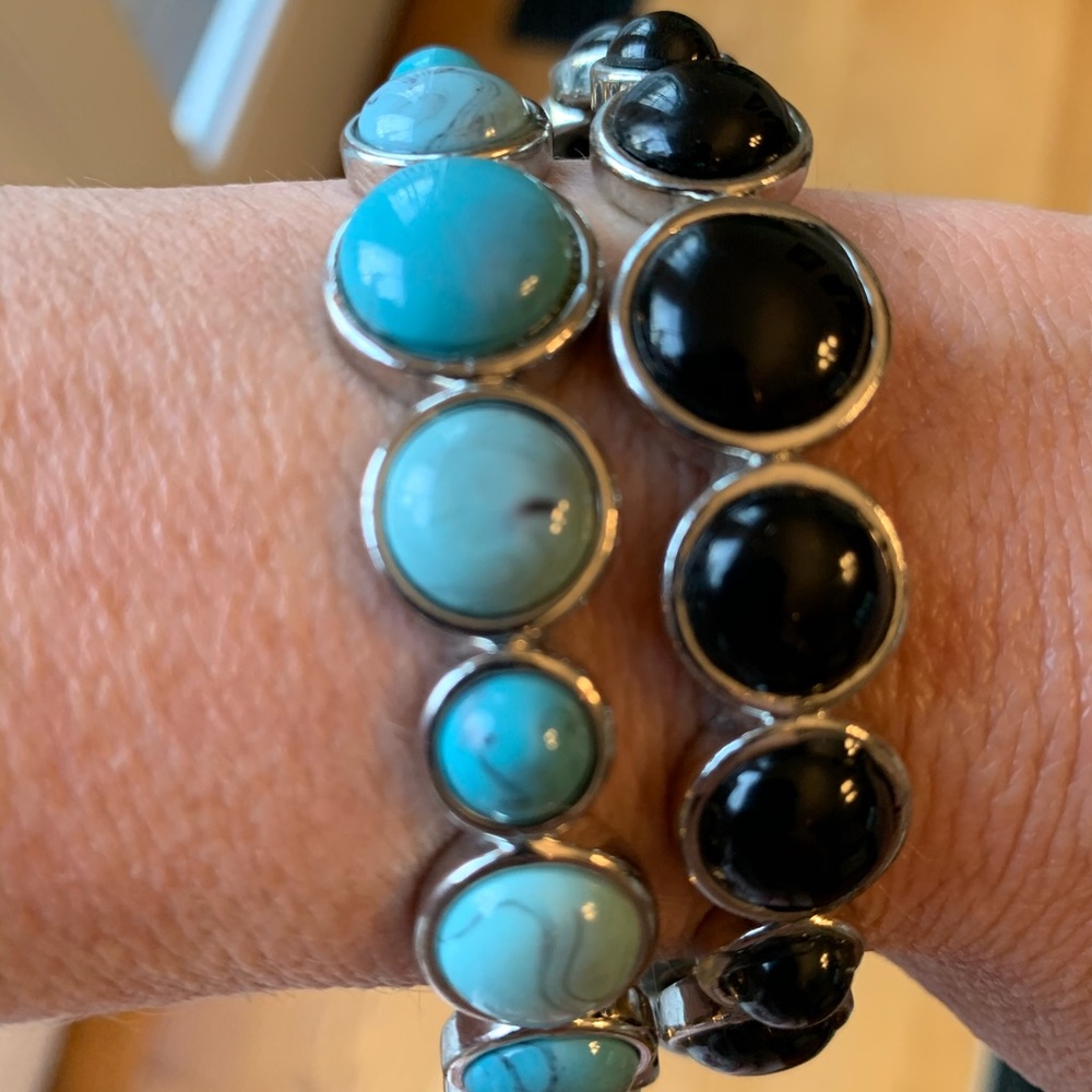 Bangle bracelet - Picture 3 of 3